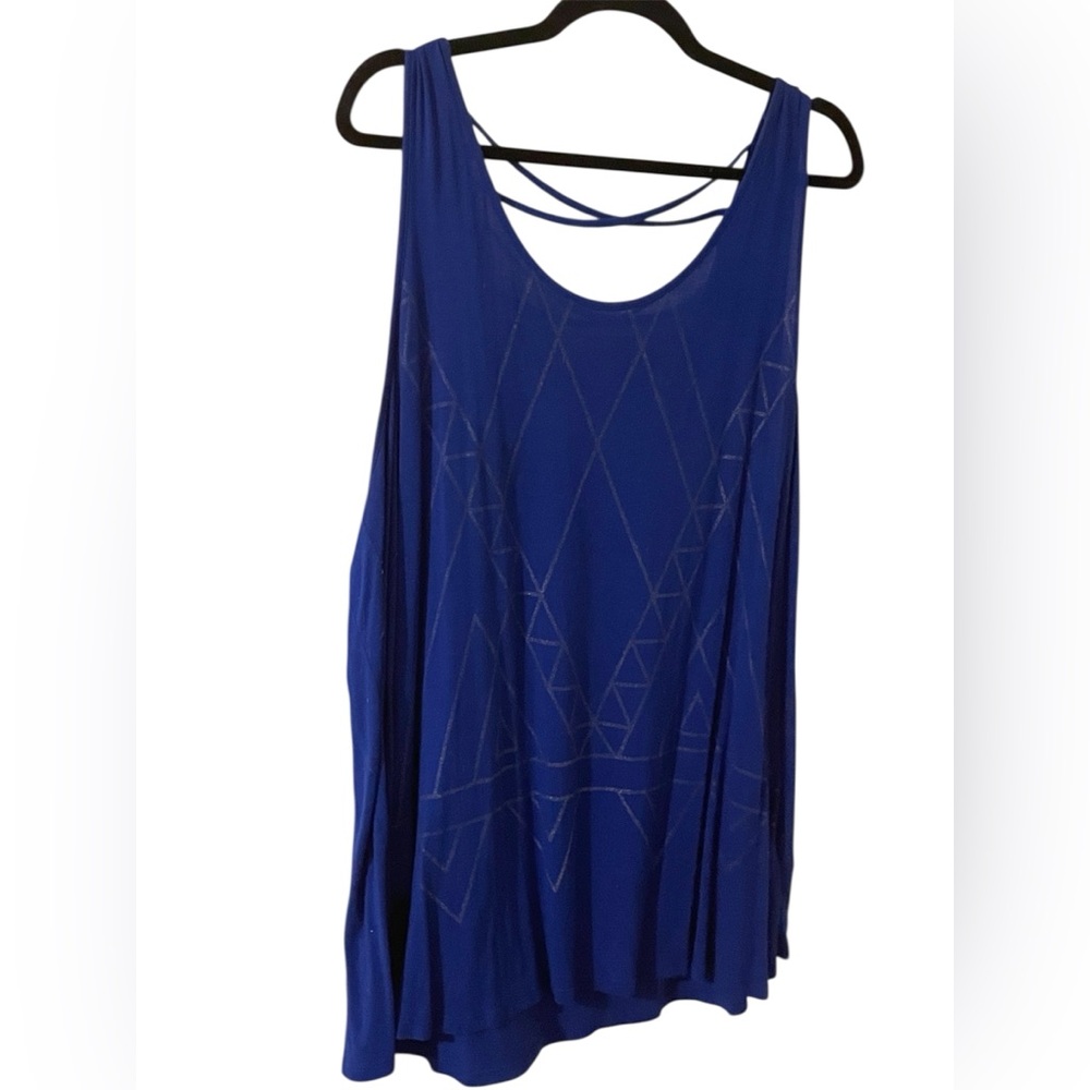 Apt. 9 Royal Blue Strappy Geometric long Tank 1X will fit up to 2X. Like new!